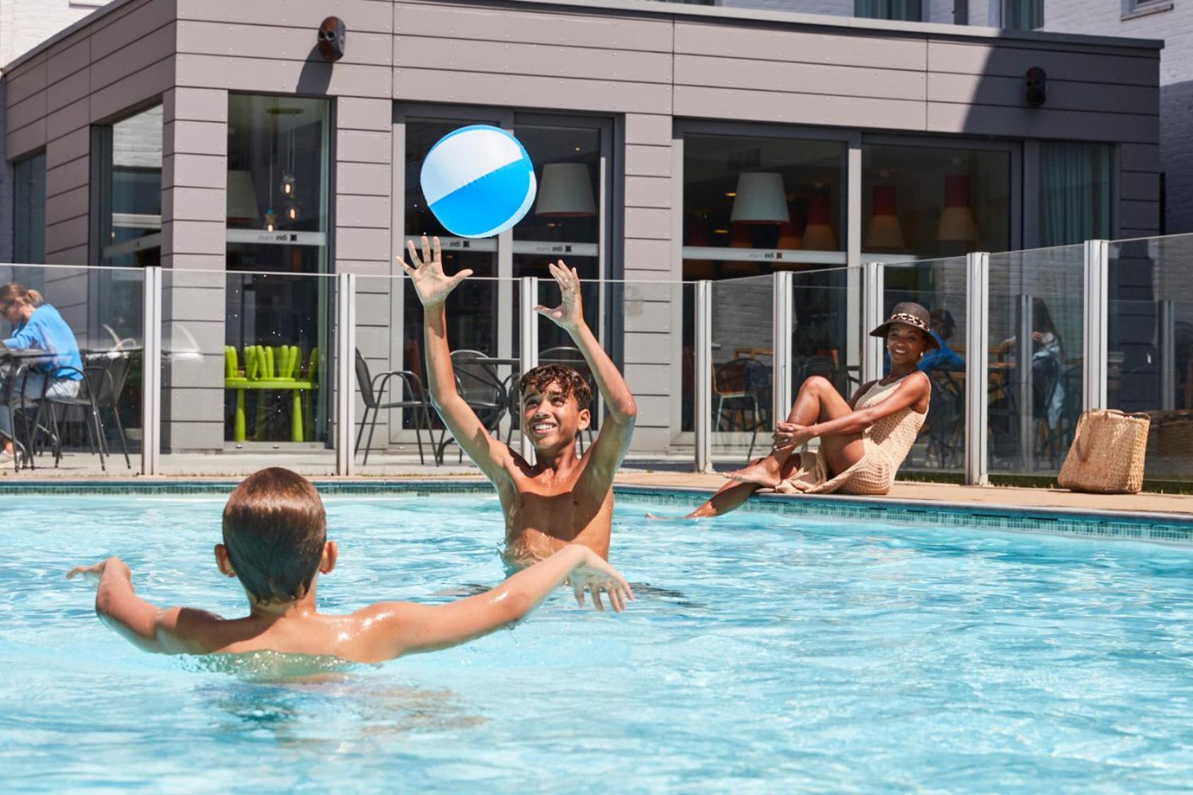 Holiday Suites Zeebrugge 外观 照片