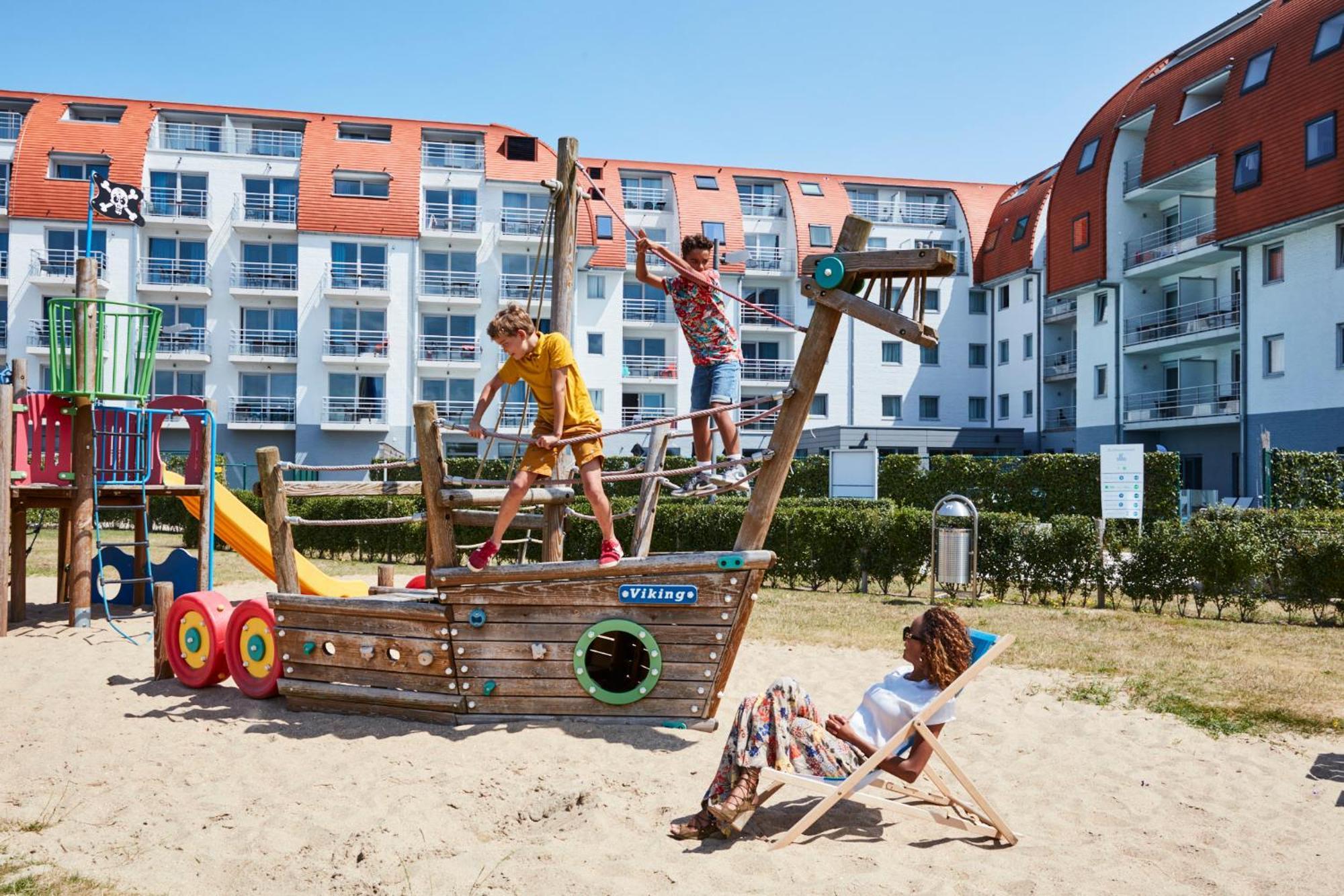 Holiday Suites Zeebrugge 外观 照片